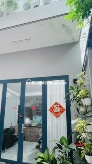 Q.8 / 32m² x 2 TẦNG / 4.x TỶ /  BÔNG SAO / vào ở ngay